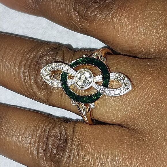 Vintage Cubic Zirconia decorative ring sz 9 - Picture 5 of 9